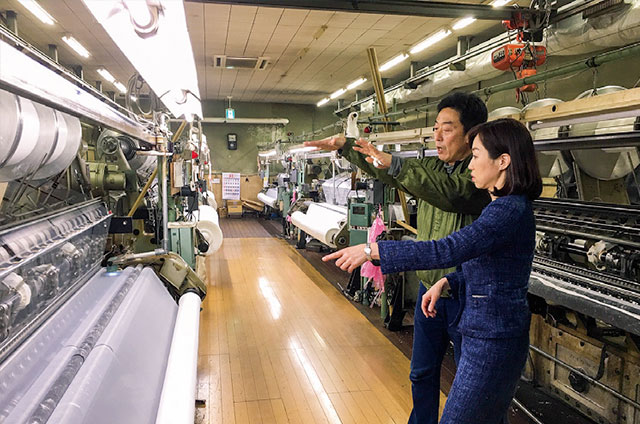 技術を守る製造業を視察。